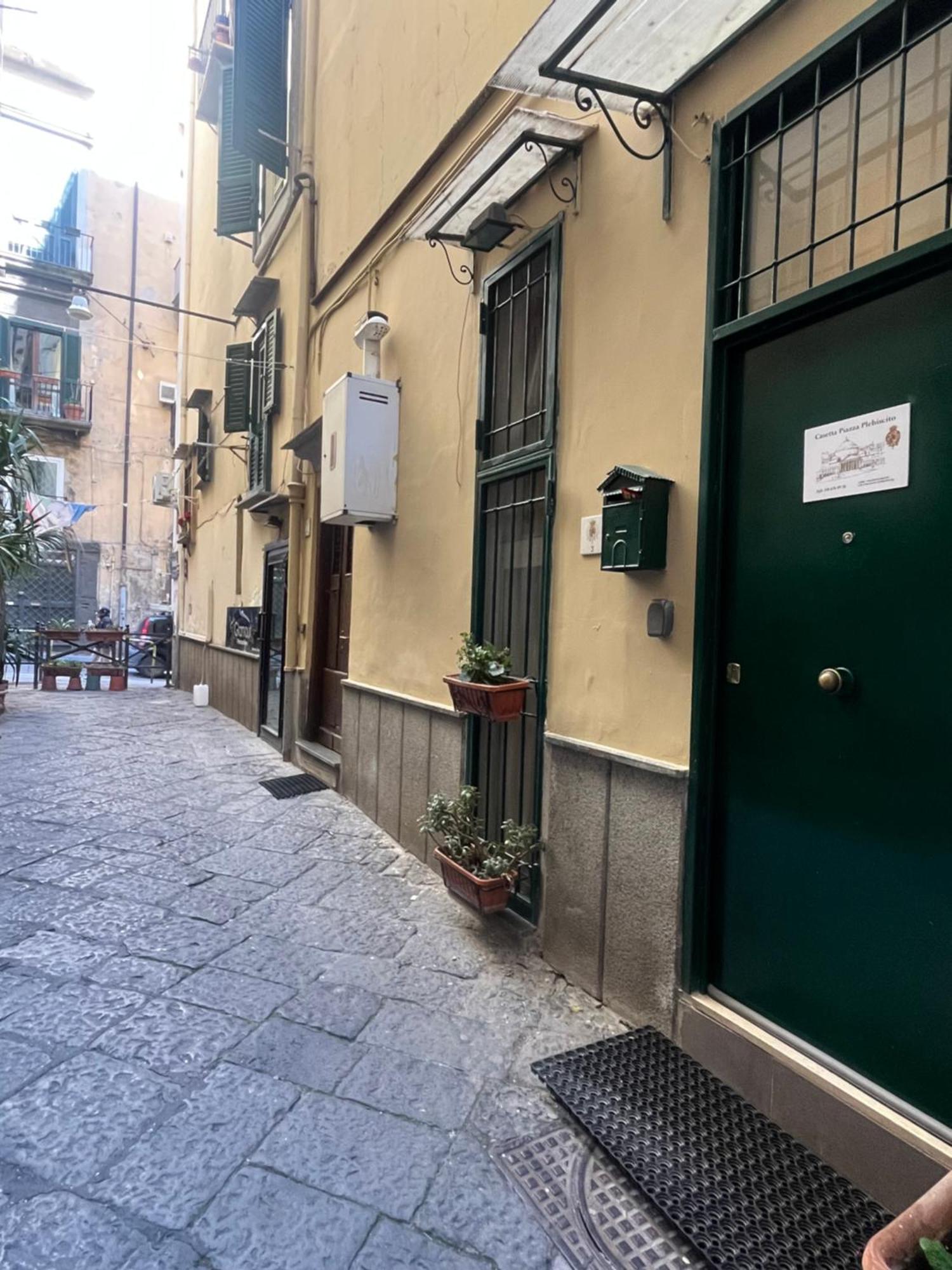 Casetta Piazza Plebiscito Napels Buitenkant foto
